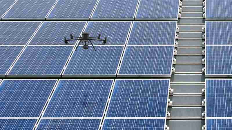 欧陆注册以无人机搭配IR Sensor热显像技术进行全方面模块健检，，，，有效降低人力成本并提升发电量